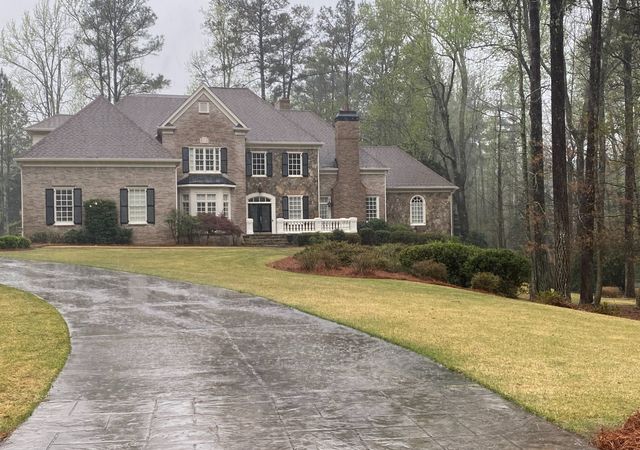 Watkins-Glen-House-2