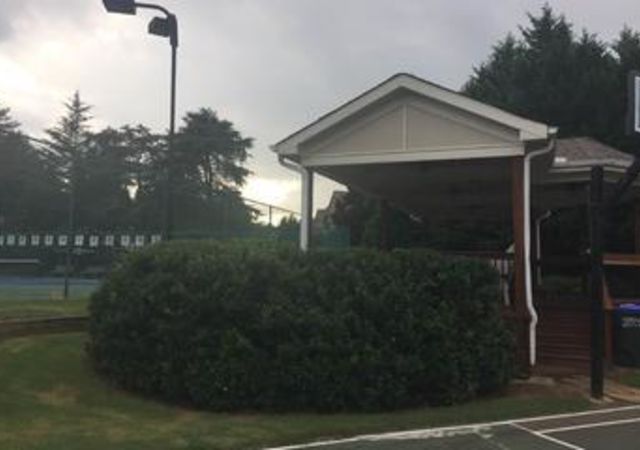 devereuxdownsamenities