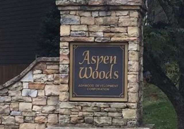 Aspen-Woods-Monument