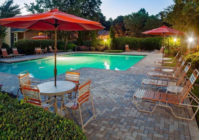 Bells-Ferry-Crossing