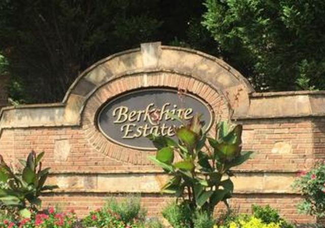 Berkshire-Estates-Mounument