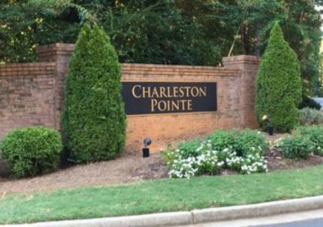 Charleston-Pointe