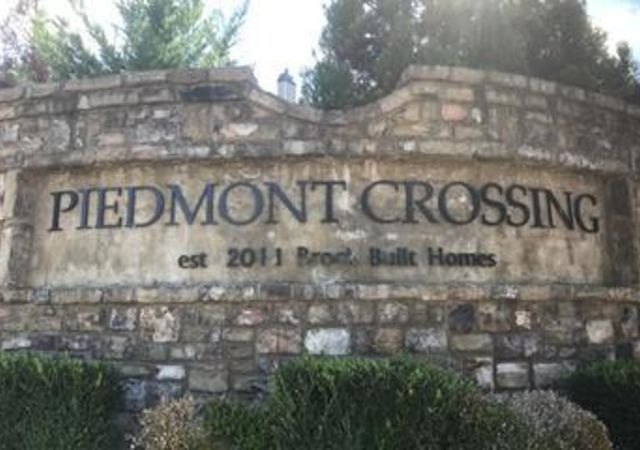 Piedmont-Crossing
