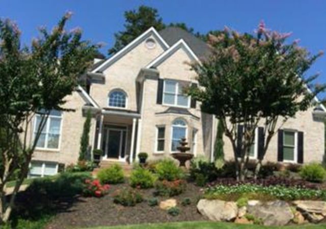 townelakehillseasthomestyle