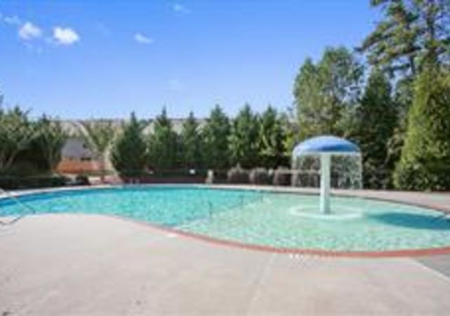 Caswell-Overlook-pool