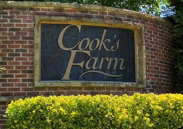 Cooks-Farm-Entrance