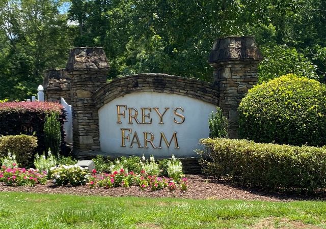 Freys-Farm-Entrance
