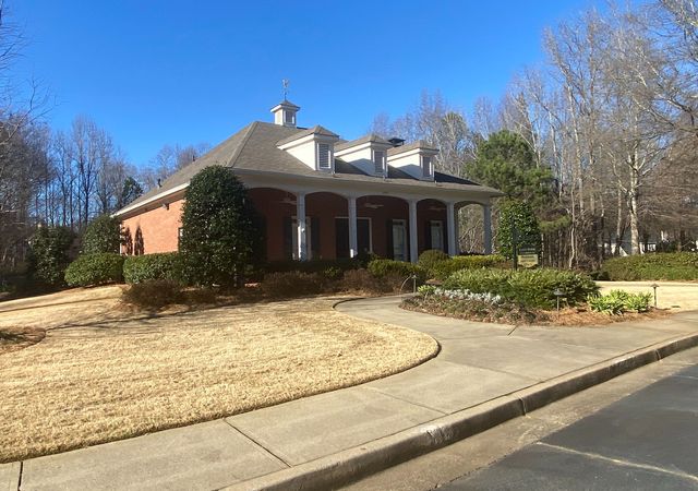 Hamilton-Corners-House-1