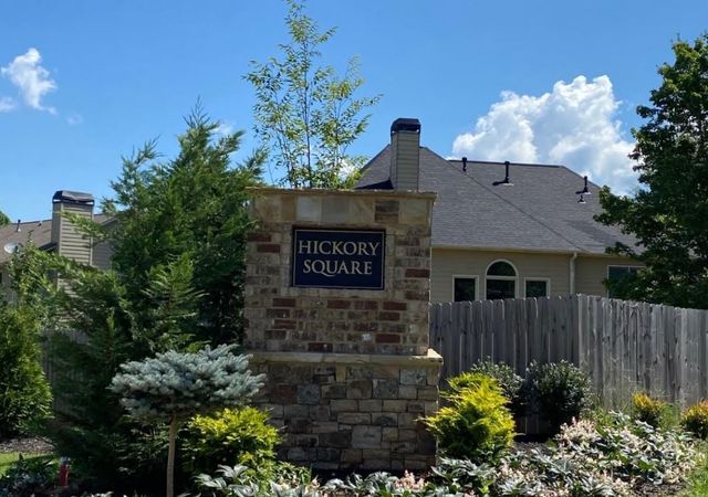 Hickory-Square-Entrance-Post