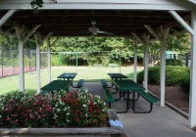 Lees-Crossing-Pavillion