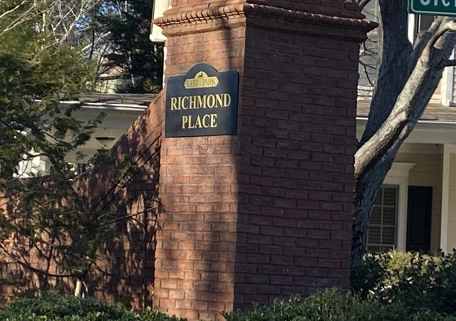 Richmond-Place-Neighborhood