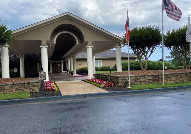 Polo-Fields-Clubhouse-1