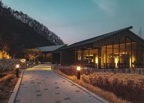 zero-take-WvHrrR1C5Po-unsplash