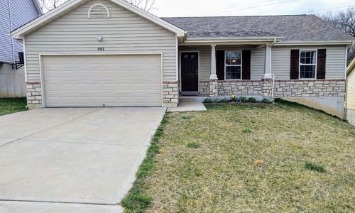 SOLD FAST: 983 San Luis Drive, Fenton, MO …