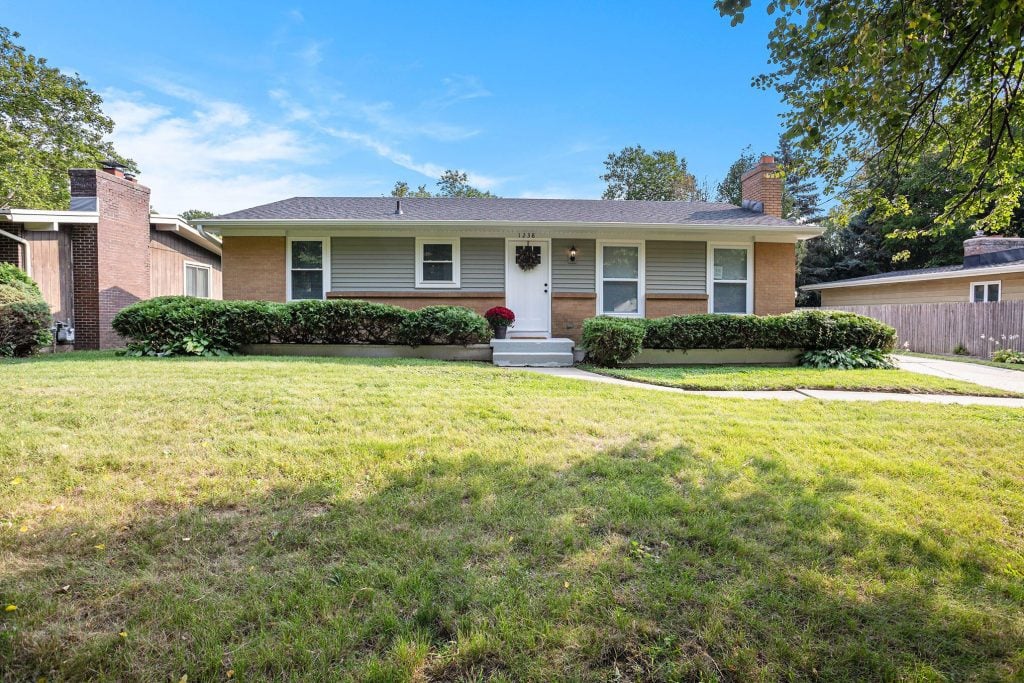 Auburn Hills Grand Rapids Neighborhoods