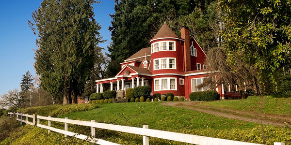 Camas Real Estate and History