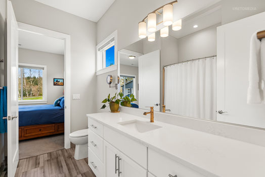 33_33_26315_NE_222nd_Cir033_mls