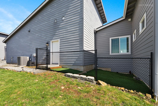 38_38_26315_NE_222nd_Cir038_mls