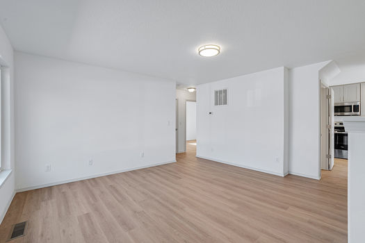 7028 SE 86th Ave Portland OR_08