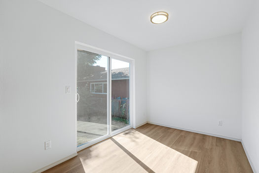 7028 SE 86th Ave Portland OR_16