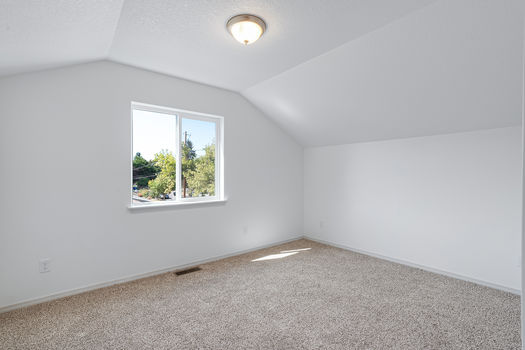 7028 SE 86th Ave Portland OR_25