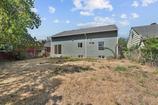 7028 SE 86th Ave Portland OR_41