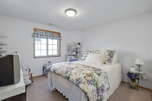 361 SW Howard Dr McMinnville OR_34