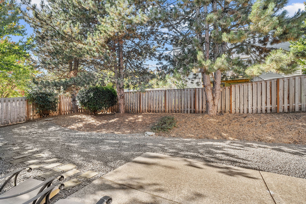 361 SW Howard Dr McMinnville OR_39