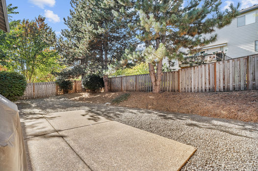 361 SW Howard Dr McMinnville OR_43