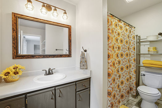 7191 SW Sagert St Tualatin OR_029