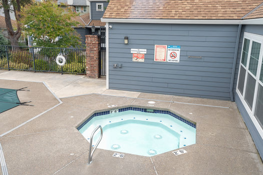 7191 SW Sagert St Tualatin OR_035