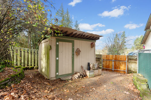 2319 NE 152nd Cir. Vancouver, WA-74