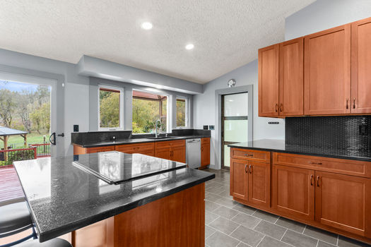 25404 NE 56th St. Vancouver, WA-25