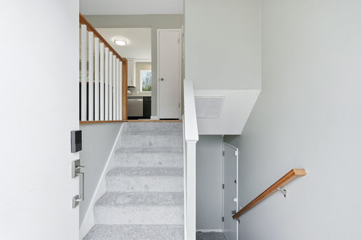 1330 SE Hume St Portland OR_07