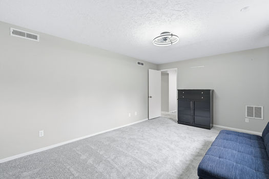 1330 SE Hume St Portland OR_34