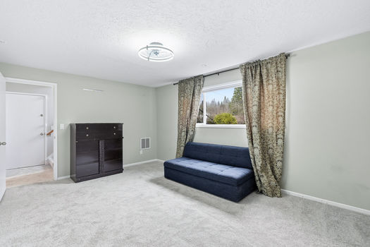 1330 SE Hume St Portland OR_35