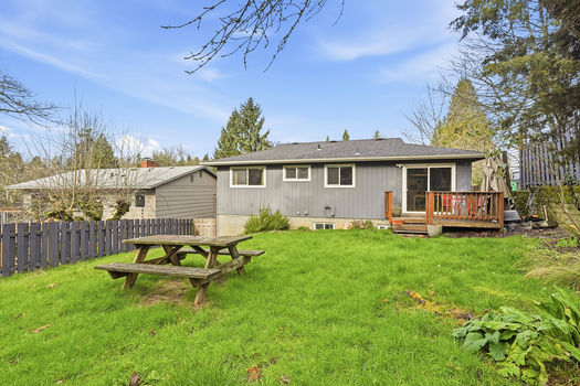 1330 SE Hume St Portland OR_38