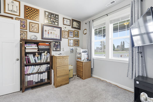1301 Sunflower St Woodburn OR_11