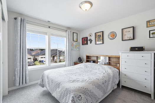 1301 Sunflower St Woodburn OR_29