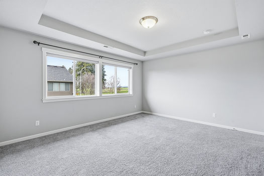 1301 Sunflower St Woodburn OR_35