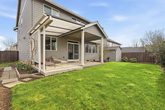 1301 Sunflower St Woodburn OR_45
