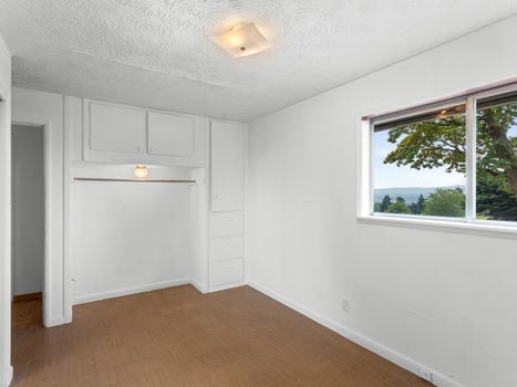 2915 E McLaughlin Blvd. Vancouver, WA-34