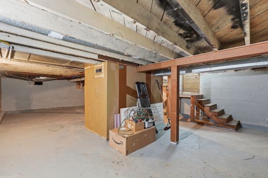 34-546 NE Stanton St - -019