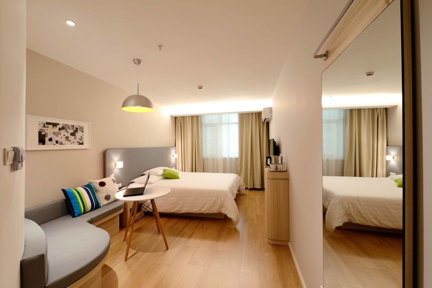 Placeholder Listings &#8211; Apartment Interior 5