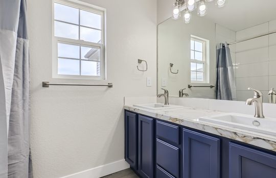 3857 S Lisbon St Denver CO &#8211; MLS Sized &#8211; 018 &#8211; 25 2nd Floor Primary Bathroom