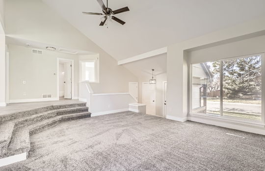 4534 espana way - MLS Sized - 004 - 06 Living Room