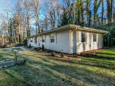 15-Ferncliff-Dr-Asheville-NC-28805-USA-004-033-Front-MLS-Size