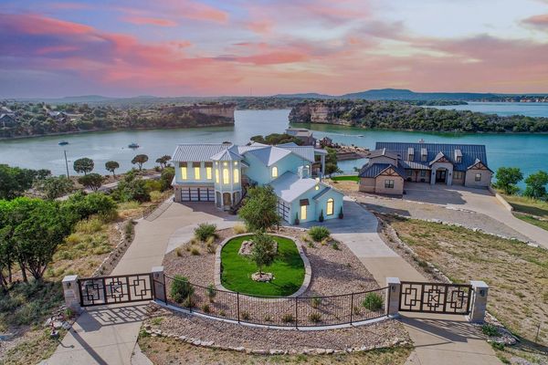 1-7101-W-Hells-Gate-Dr-04_T