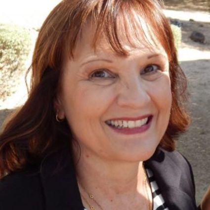 Terri-Headshot-e1557948615734-425&#215;425