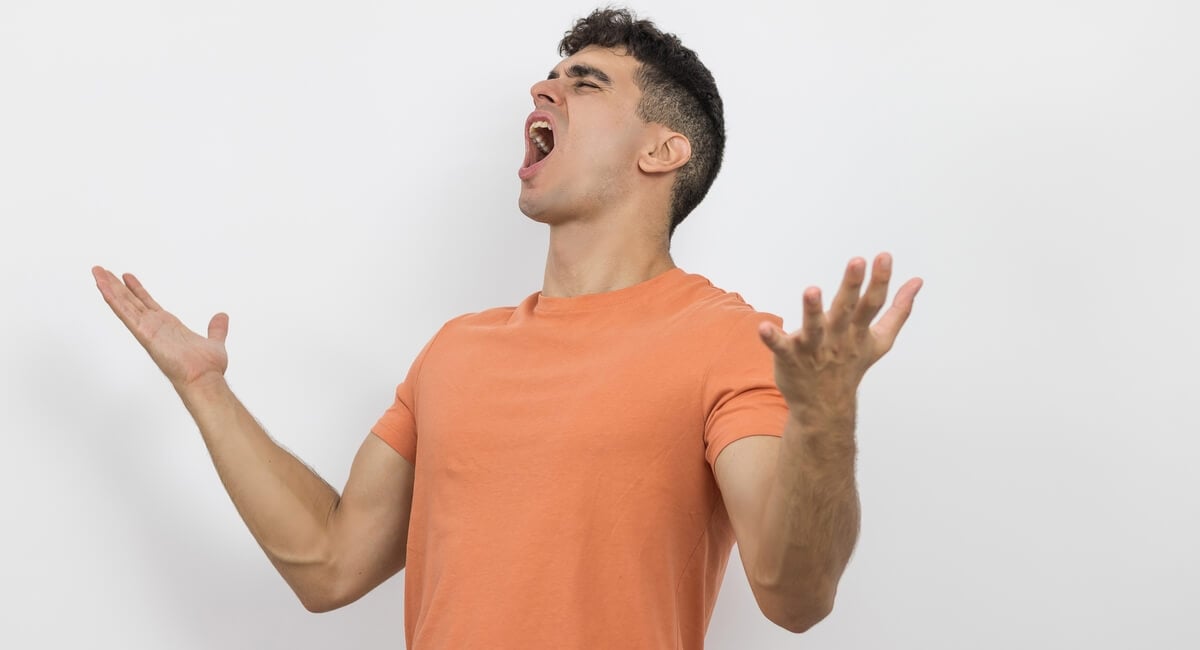 The Power of Noise for Property Values